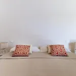 Trullo Giorgino In Valle D'itria تْشيستيرنِنو